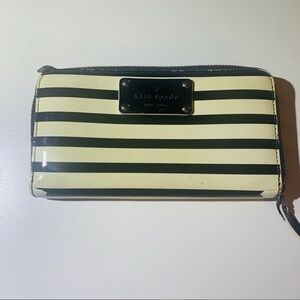 KATE SPADE NEW YORK Patent Striped Wallet
